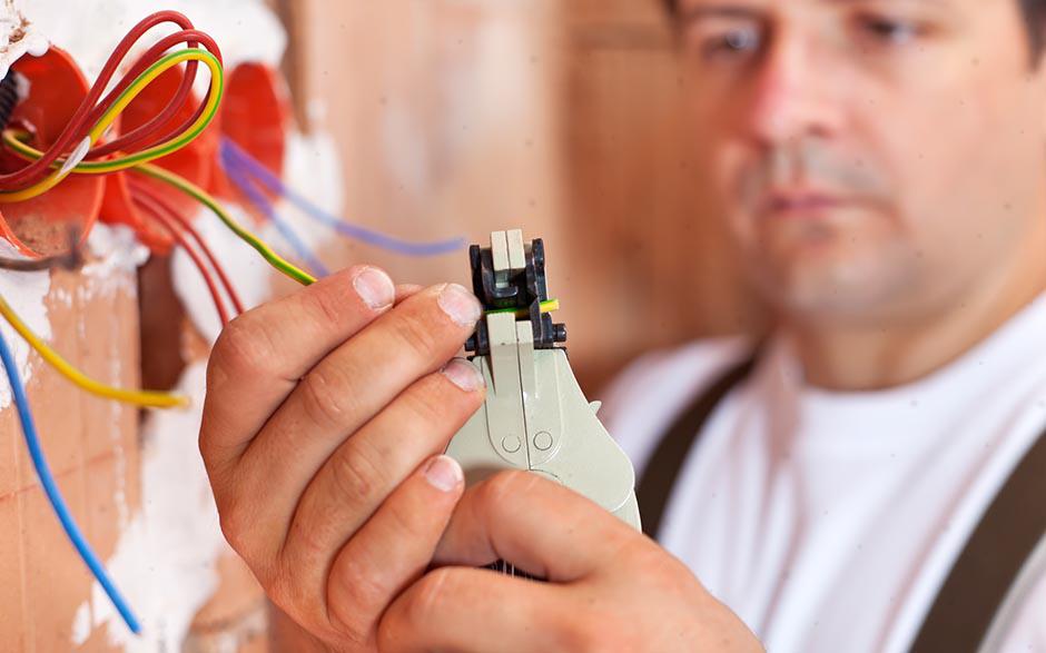 travail électricien Drancy